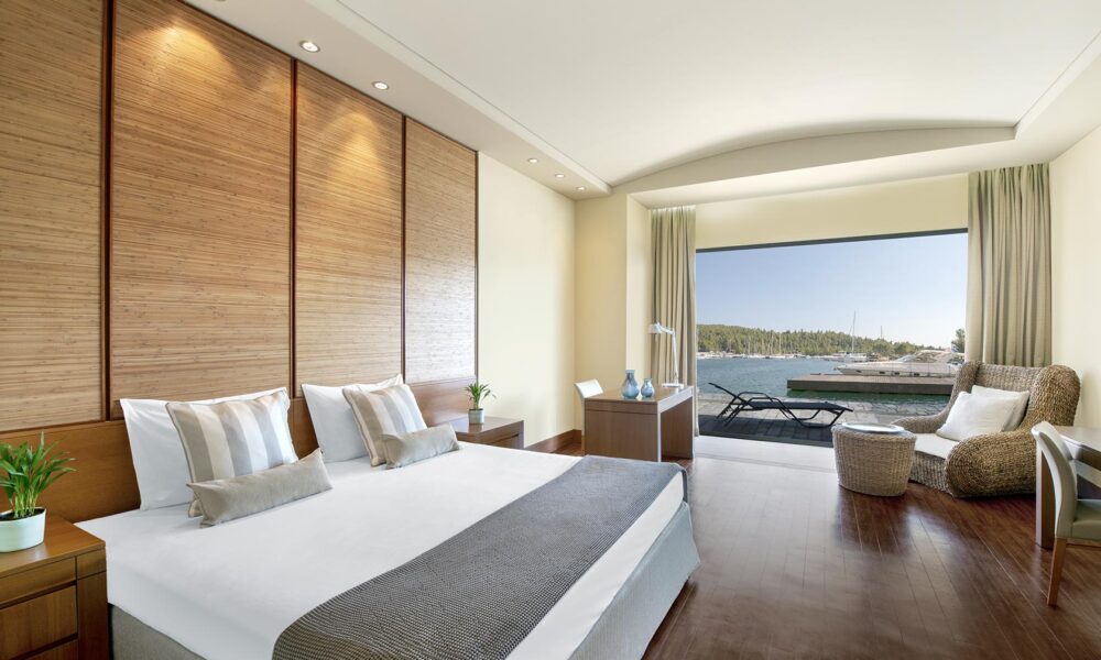 porto-carras-grand-resort-bedroom